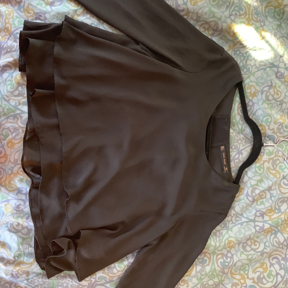 Zara Basic Flutter Top - Picture 2 of 2